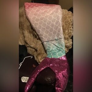 authentic Kids mermaid tail blanket